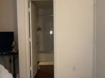 Honeyyy95  live sex cam