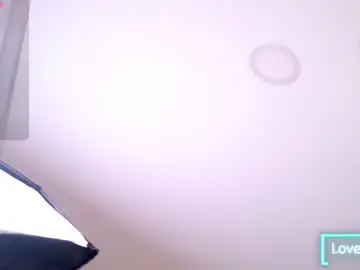 Karimeghills  live sex cam