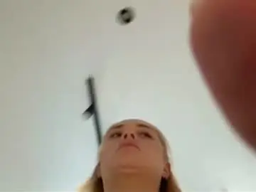 Nevadasummey  live sex cam