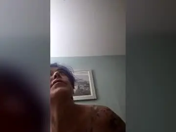 Notvanilla7  live sex cam