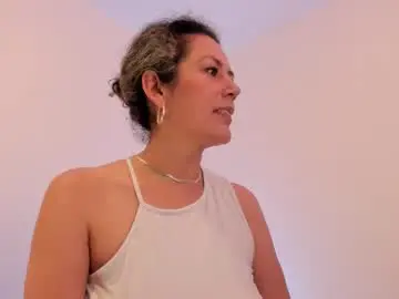 Paty_chic  live sex cam