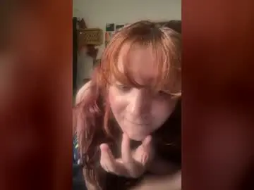 Redd1799  live sex cam