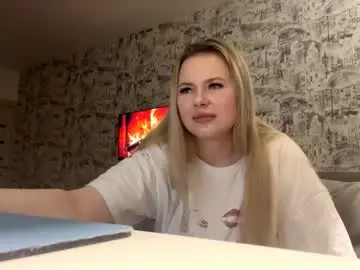 Reginavercher  live sex cam