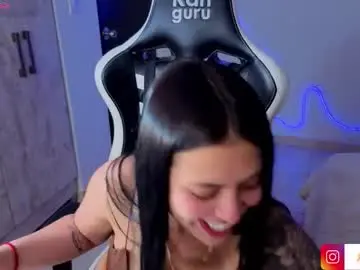 Victoryyy__  live sex cam