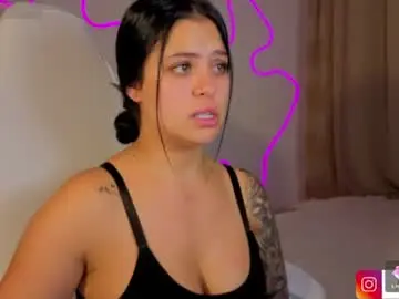 Victoryyy__  live sex cam