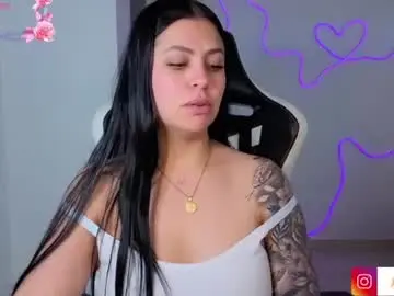 Victoryyy__  live sex cam