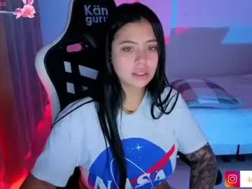Victoryyy__  live sex cam