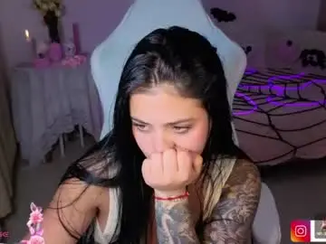 Victoryyy__  live sex cam