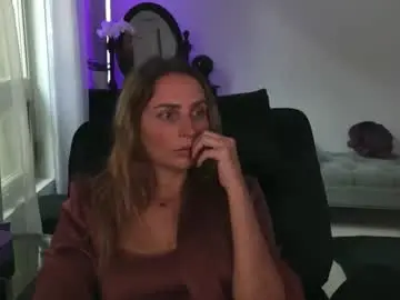 Worldofmoody  live sex cam