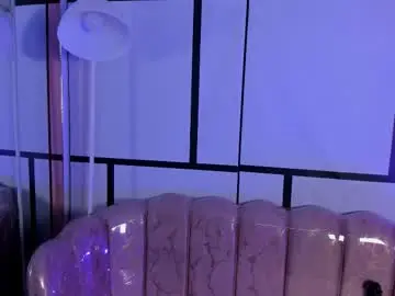 Andiejones  live sex cam