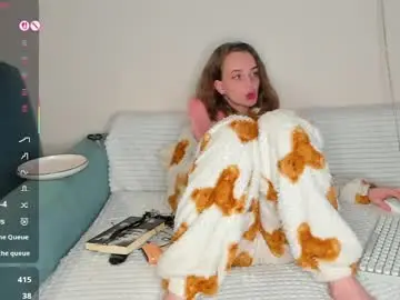 Cutievikki  live sex cam