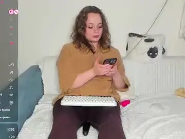 Cutievikki  live sex cam