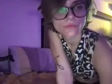 Iam_poppy  live sex cam