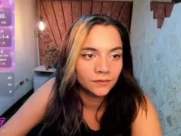 Kiara_cruz__  live sex cam