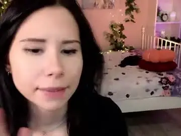 Kiratemptt  live sex cam