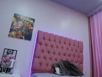 Kirra4u  live sex cam