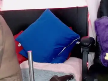 Ladydanniela  live sex cam