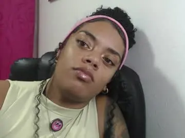 Ladydanniela  live sex cam