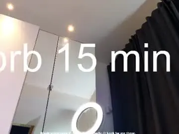 Lovelly_molly  live sex cam