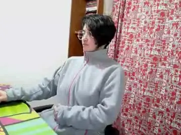 Mocca_117  live sex cam