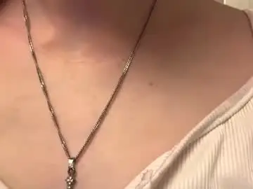 Pamulahallquist  live sex cam