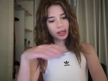 Stuirt  live sex cam