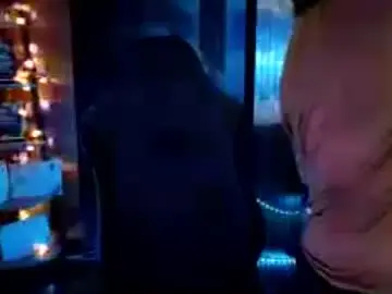 Urhotjen  live sex cam