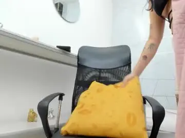 Amber_rosse7  live sex cam