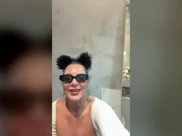 Bianca8754  live sex cam