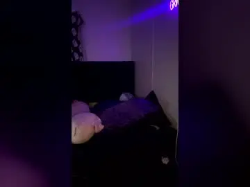 Divinitysdesires  live sex cam