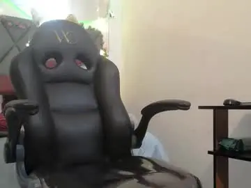 Iniyadayamai  live sex cam