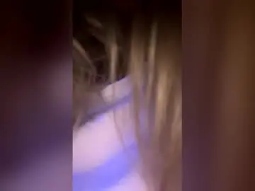 Moonflowerstar  live sex cam