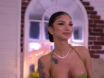 Nyssasky  live sex cam