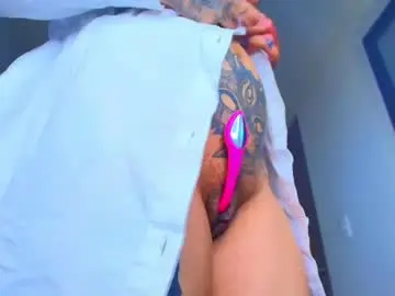 Selina_kyl3  live sex cam