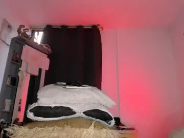 Annibigass4daddy  live sex cam