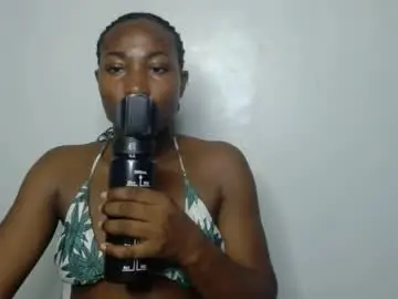 Cherrywetpussy  live sex cam