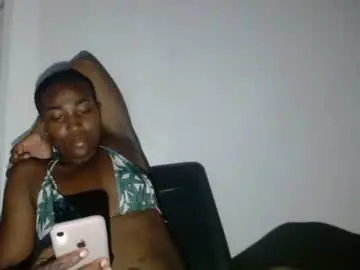 Cherrywetpussy  live sex cam