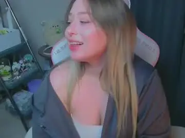 Emiliaaah  live sex cam