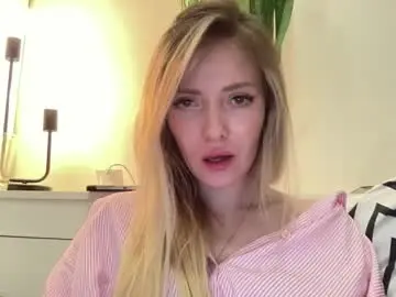 Lusiluv  live sex cam