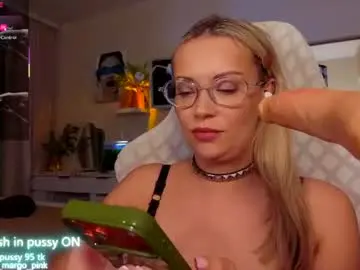 Margohotty  live sex cam