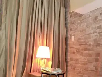 Mialuxx  live sex cam