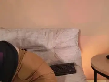 Mialuxx  live sex cam