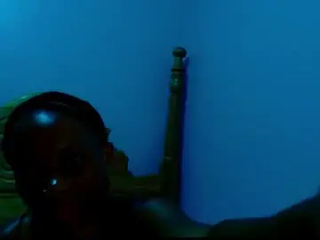 Naughty253  live sex cam