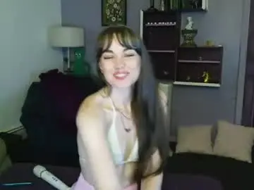 Ruehallow  live sex cam