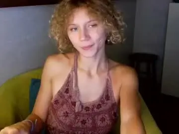 Secret_bloom_  live sex cam
