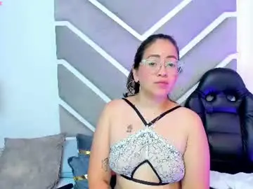 Alissbluumm  live sex cam