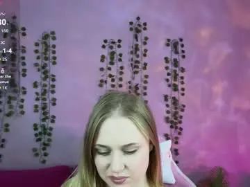 Cutefever  live sex cam