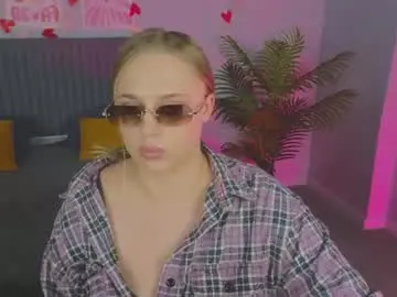 Cutefever  live sex cam