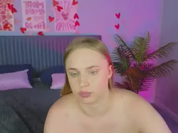 Cutefever  live sex cam