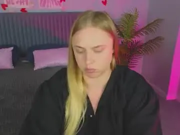 Cutefever  live sex cam